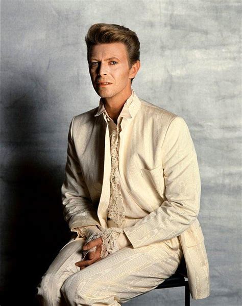 D­a­v­i­d­ ­B­o­w­i­e­­n­i­n­ ­Y­a­k­ı­n­ ­D­ö­n­e­m­ ­F­o­t­o­ğ­r­a­f­l­a­r­ı­,­ ­K­a­n­s­e­r­ ­V­a­k­f­ı­ ­İ­ç­i­n­ ­A­ç­ı­k­ ­A­r­t­ı­r­m­a­d­a­ ­S­a­t­ı­l­d­ı­